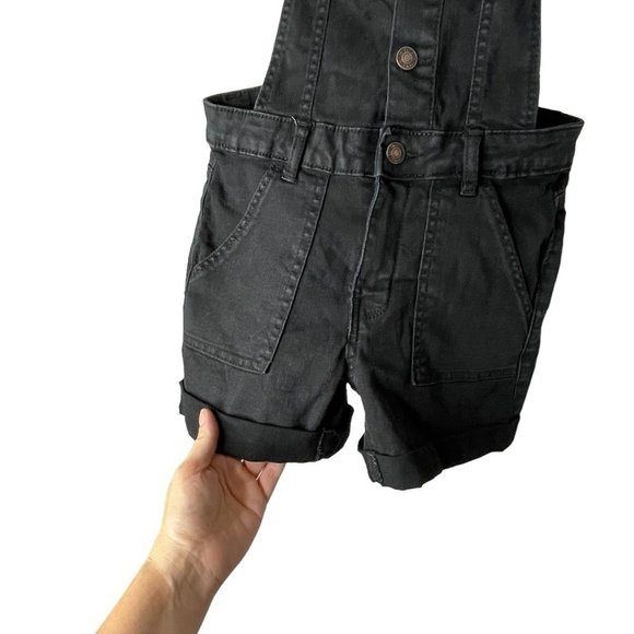 Black Denim Overall Short 🖤 - Picture 3 of 10